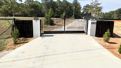 Welcome to your perfect escape! Nestled on 7.56 private acres - photo 2