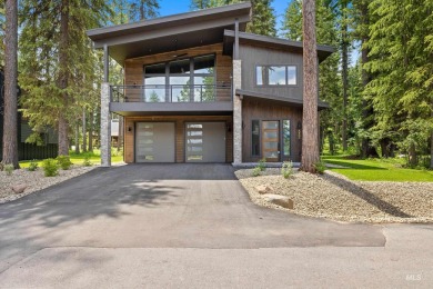 Lake Home For Sale in Mccall, Idaho