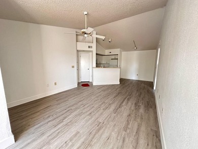 Welcome to paradise in West Palm Beach! This charming 1 bed, 1 - photo 3