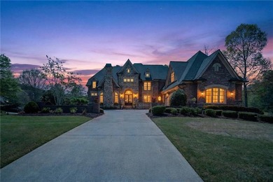 Luxury and a refined lifestyle are waiting for you here inside - photo 2