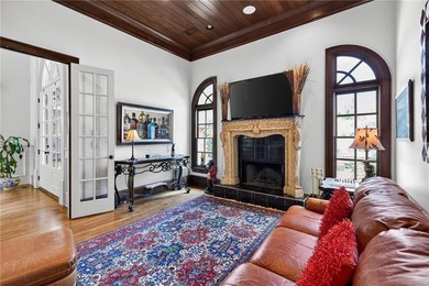 Luxury and a refined lifestyle are waiting for you here inside - photo 7