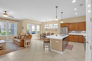 Welcome to 4 Waterview Court in the sought-after Hampton Lake - photo 14