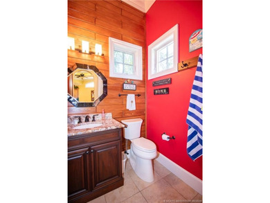 Custom Winchip build with a timeless design, 6BR/6.2BA + den - photo 33