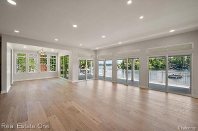 Rare Opportunity to own a newly remodeled 4 bedroom, 3.5 bath - photo 6