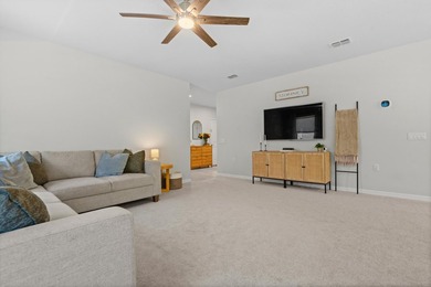 Welcome to this beautifully maintained 2021-built home offering - photo 6