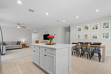 Welcome to this beautifully maintained 2021-built home offering - photo 10