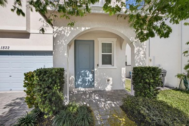 This beautifully maintained 3-bedroom, 2.5-bath home offers - photo 4