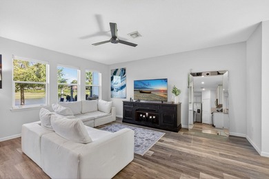 This beautifully maintained 3-bedroom, 2.5-bath home offers - photo 7