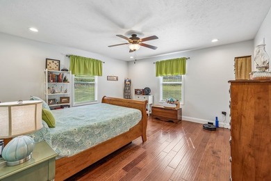 Immaculately maintained home on 1.82 ACRE LOT. Room for a garage - photo 18