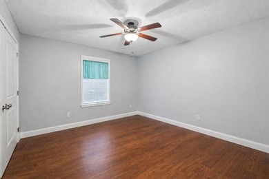 Immaculately maintained home on 1.82 ACRE LOT. Room for a garage - photo 23