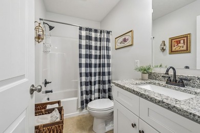 Immaculately maintained home on 1.82 ACRE LOT. Room for a garage - photo 26