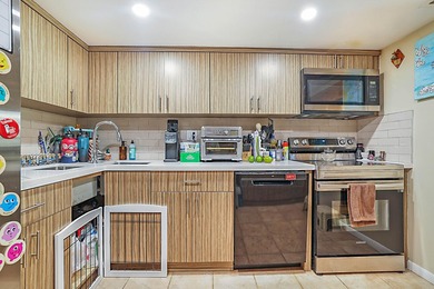 Welcome to this charming 2-bedroom, 2.5-bath townhome in the - photo 10