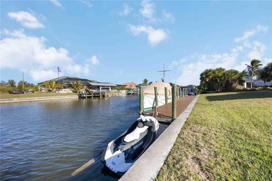 Live the Boater's Dream in this Stunning Sailboat Canal Front - photo 46