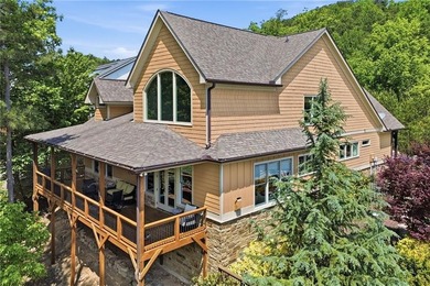 Tucked into the scenic mountains of Lake Arrowhead, this - photo 6