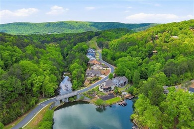 Tucked into the scenic mountains of Lake Arrowhead, this - photo 10
