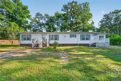 New PRICE - Charming 3 bed, 2 bath home nestled in a peaceful - photo 1