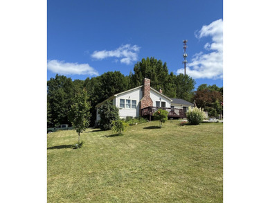 Welcome to 32 Leander Harmon Road! This home provides country - photo 8