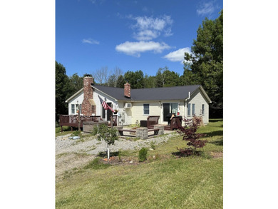 Welcome to 32 Leander Harmon Road! This home provides country - photo 9
