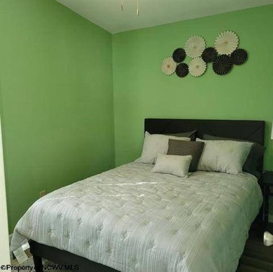 Welcome to your mountain getaway in the heart of West Virginia's - photo 12
