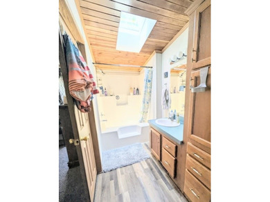 Welcome to lakeside living!! This spacious 3 BR, 2 BA - photo 14
