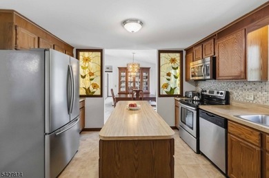 Welcome to a truly special offering in Upper Greenwood Lake, a - photo 16