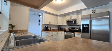 Welcome to your slice of paradise in SW Florida. Beautiful house - photo 19