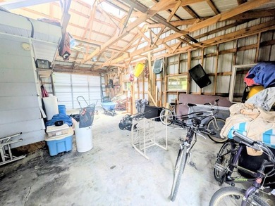 Welcome to lakeside living!! This spacious 3 BR, 2 BA - photo 21