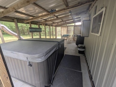 Welcome to lakeside living!! This spacious 3 BR, 2 BA - photo 23