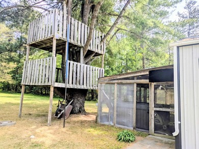 Welcome to lakeside living!! This spacious 3 BR, 2 BA - photo 24
