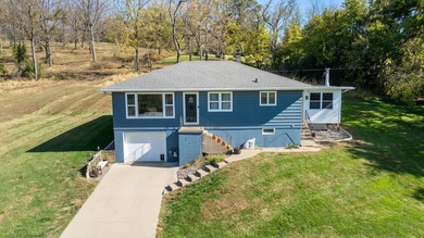 Mississippi River  - Clayton County Home Active Under Contract in Dubuque Iowa