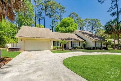 Welcome to this spacious 4-bedroom, 3.5-bath home tucked away on - photo 3