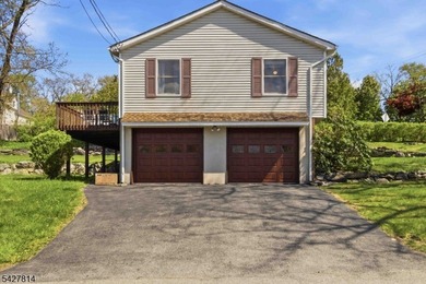 Welcome to a truly special offering in Upper Greenwood Lake, a - photo 43