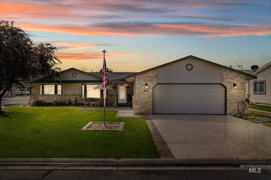 Lake Lowell Home For Sale in Nampa Idaho