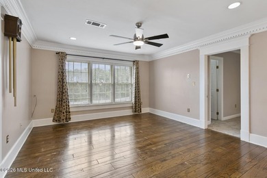 A timeless Southern estate where classic architecture meets - photo 9