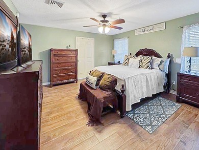 A private UNRESTRICTED slice of paradise in the heart of Rayburn - photo 15