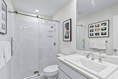 PRIME LOCATION! Beautifully remodeled and stylishly appointed - photo 16