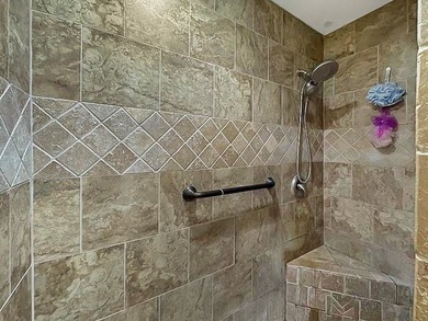 A private UNRESTRICTED slice of paradise in the heart of Rayburn - photo 17
