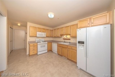 Welcome to this impeccably maintained condo in Canton's highly - photo 20