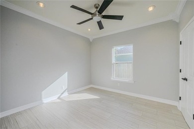 This stylishly crafted home in desirable Sea Oaks Village - photo 26