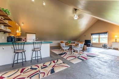 Experience exceptional lakefront living on beautiful Rainy Lake! - photo 31