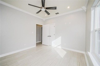 This stylishly crafted home in desirable Sea Oaks Village - photo 32