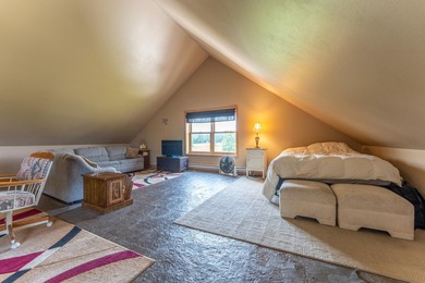 Experience exceptional lakefront living on beautiful Rainy Lake! - photo 34