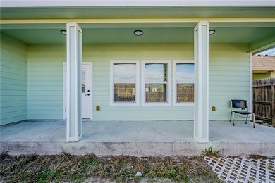 This stylishly crafted home in desirable Sea Oaks Village - photo 35