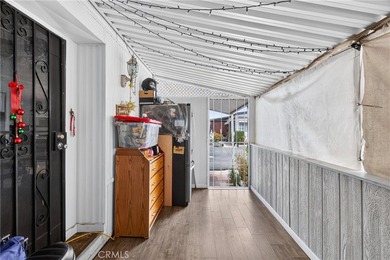 Welcome to this inviting 3-bedroom, 2-bath mobile home offering - photo 6