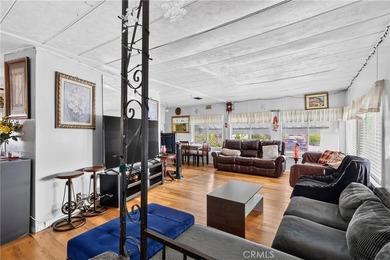 Welcome to this inviting 3-bedroom, 2-bath mobile home offering - photo 8