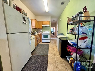 Charming 3-bedroom, 2-bath home located in the growing West - photo 6