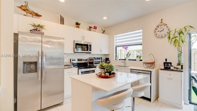 Prime location just 10 minutes from Aventura and 15 minutes to - photo 8