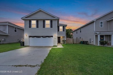 Move In Ready - Perfect for Military Families (Near Keesler AFB) - photo 2