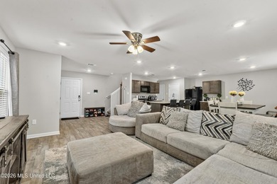 Move In Ready - Perfect for Military Families (Near Keesler AFB) - photo 3