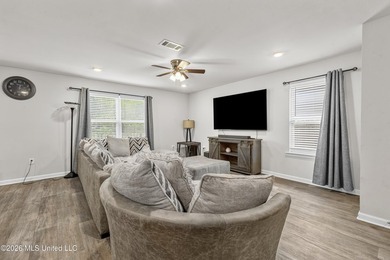 Move In Ready - Perfect for Military Families (Near Keesler AFB) - photo 5